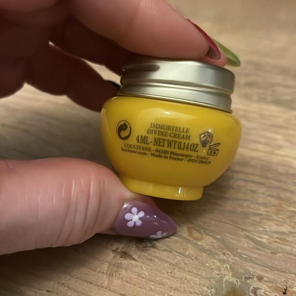 3 L’Occitane en Provence Sample Size Jars Divine Cream - Precious Cream - Gel - Picture 4 of 9